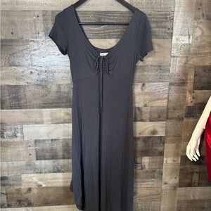 Black Short Sleeve Tie-Front Midi Dress - Sozy large